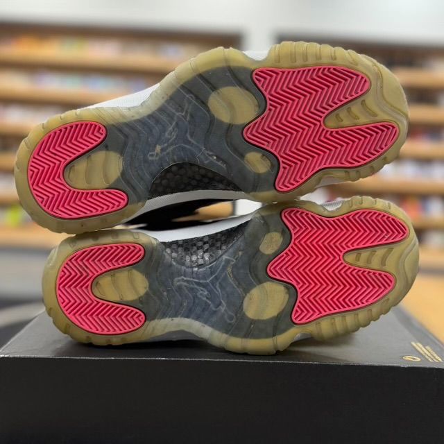 Jordan 11 Retro Low Infrared - Preowned