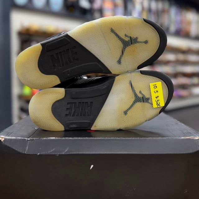 Jordan 5 Retro OG Black Metallic Reimagined - Preowned