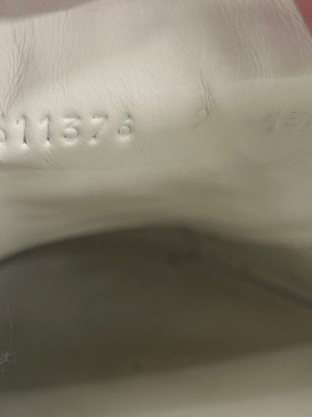 Gucci Ace GG Apple - Preowned