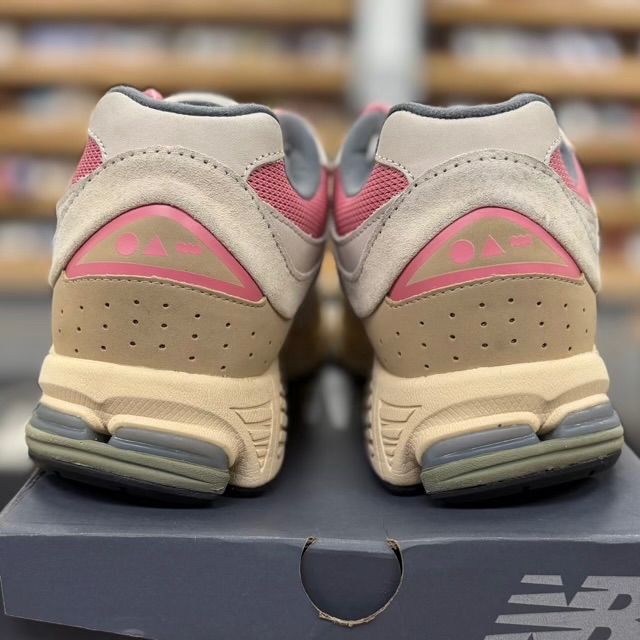 New Balance 2002R Hiking Pack Beige - Preowned