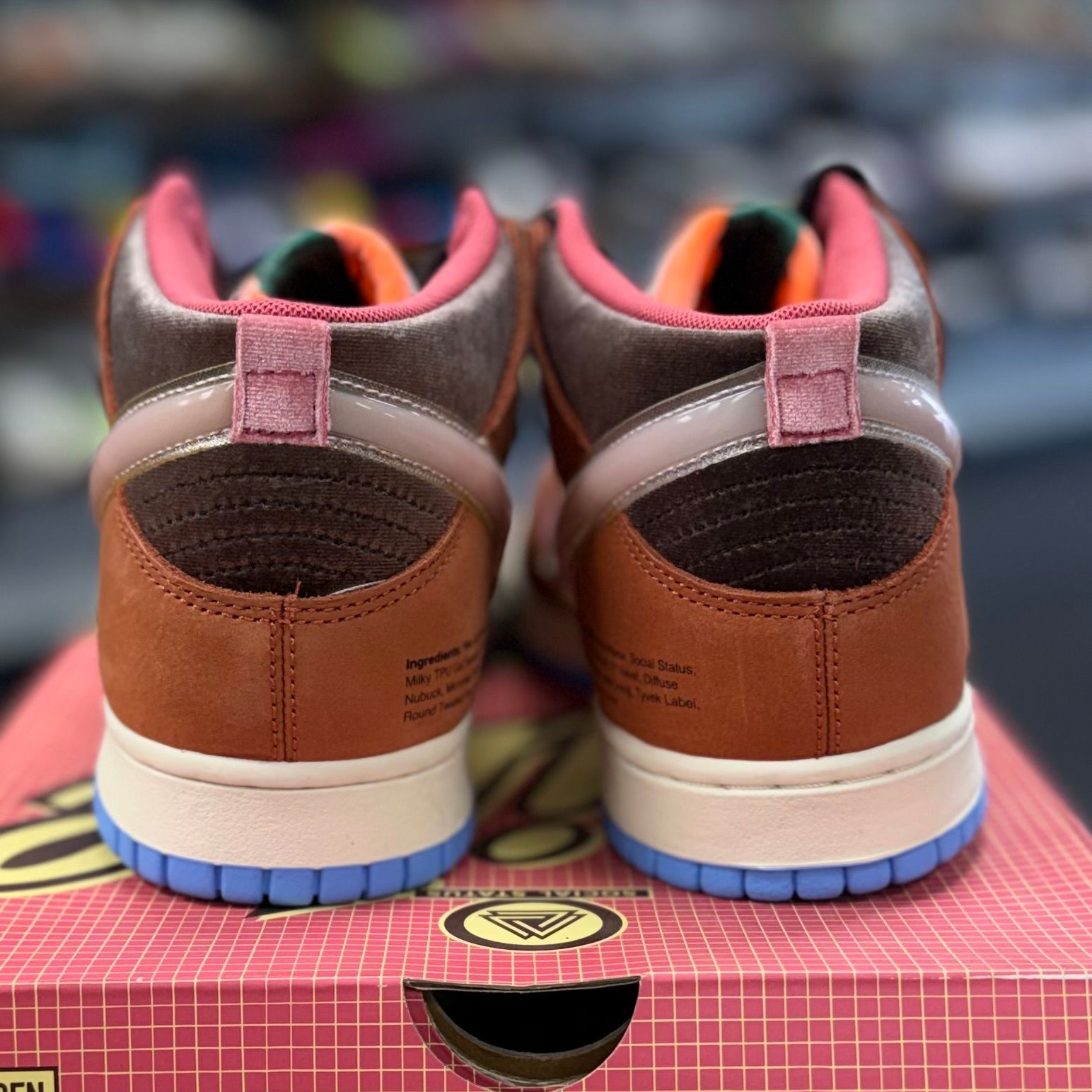 BRAND NEW STEAL - Nike Dunk Mid Social Status Free Lunch Chocolate Milk