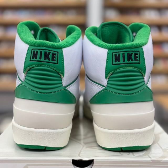 Jordan 2 Retro Lucky Green - Preowned