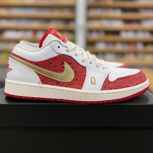 Jordan 1 Low Spades - Preowned