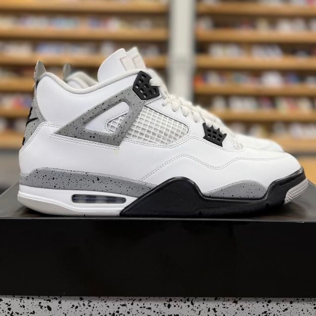 Jordan 4 Retro White Cement (2025) - Preowned