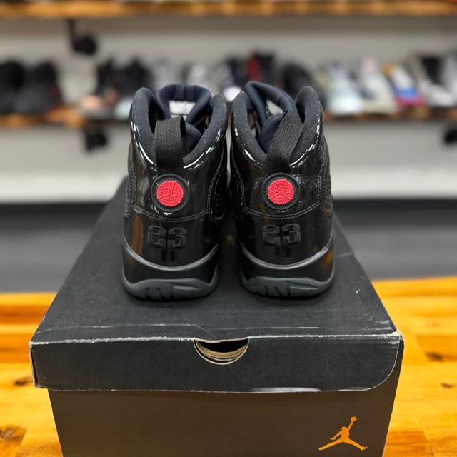 Jordan 9 Retro Bred Patent - Preowned