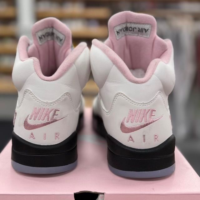 Jordan 5 Retro Medium Soft Pink - Preowned
