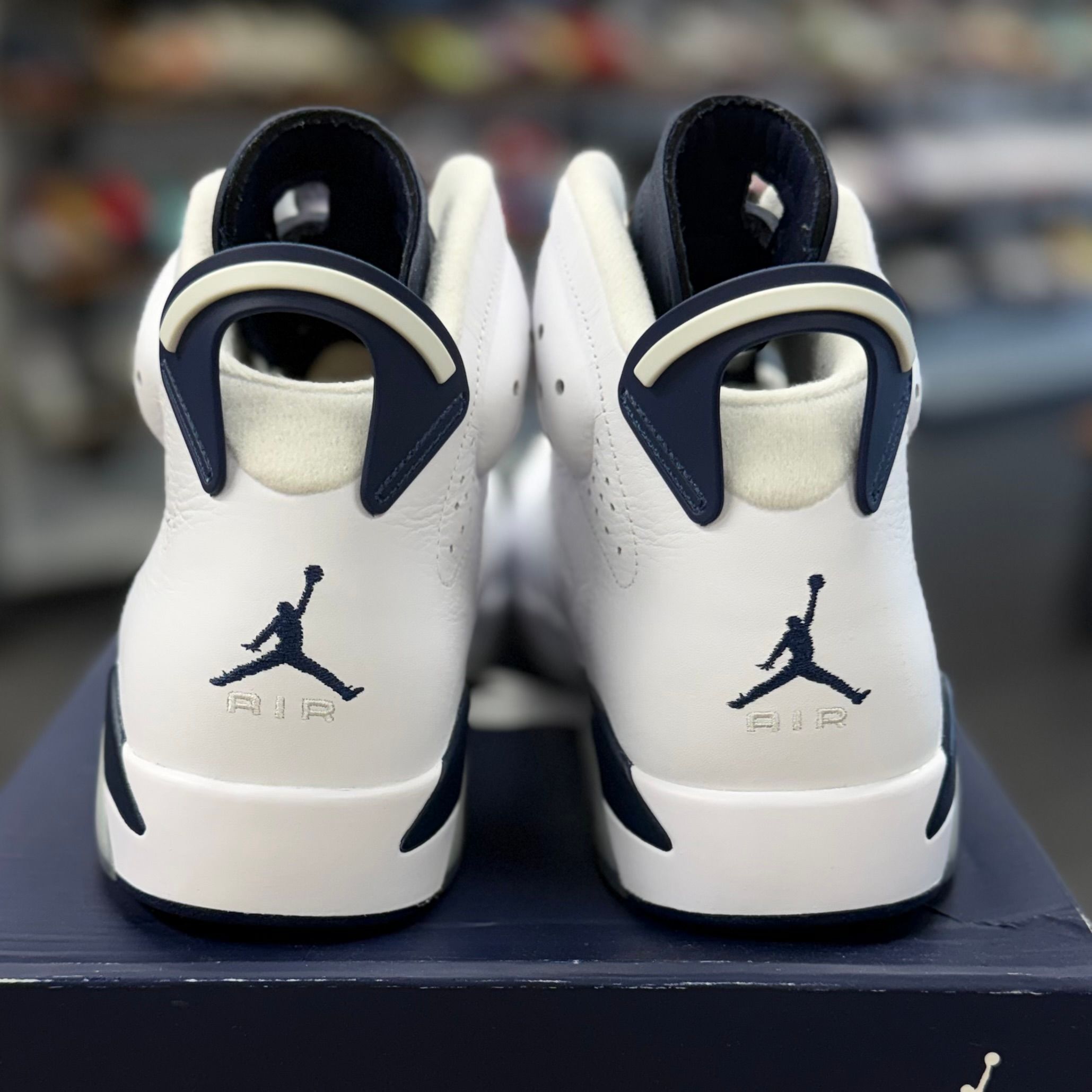 Jordan 6 Retro Midnight Navy (2022) - Preowned