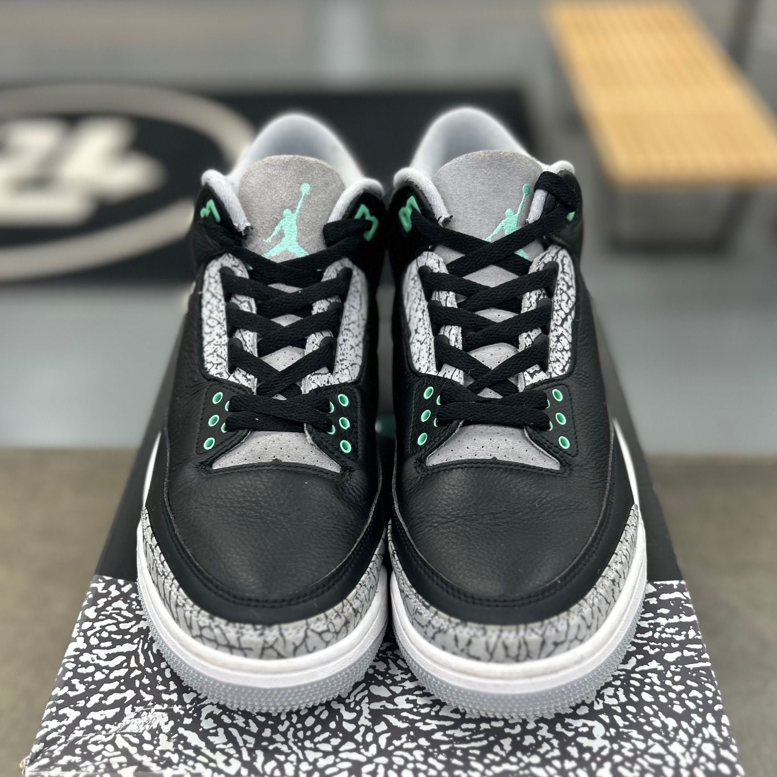 Jordan 3 Retro Green Glow - Preowned