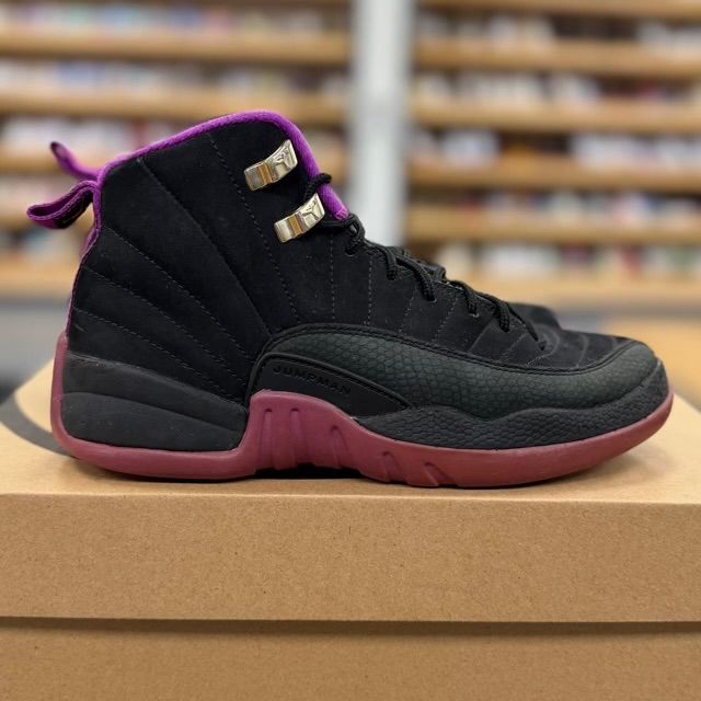 Jordan 12 Retro Hyper Violet (GS) - Preowned