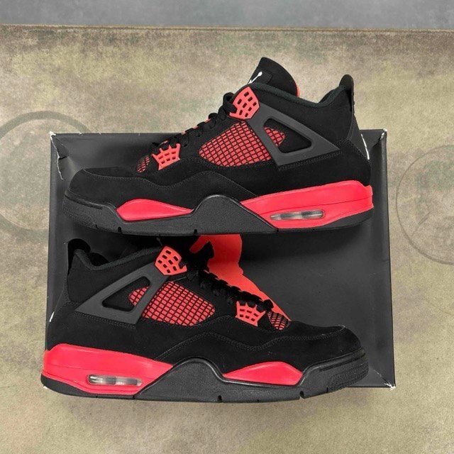 Jordan 4 Retro Red Thunder - Preowned