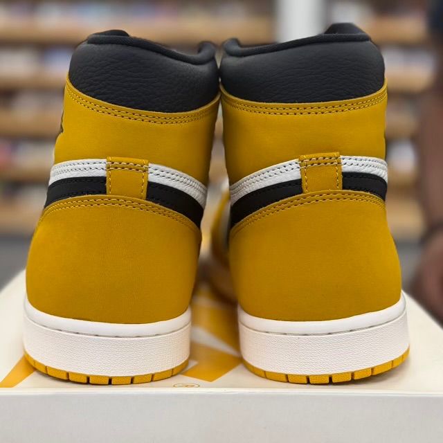 Jordan 1 Retro High OG Yellow Ochre - Preowned