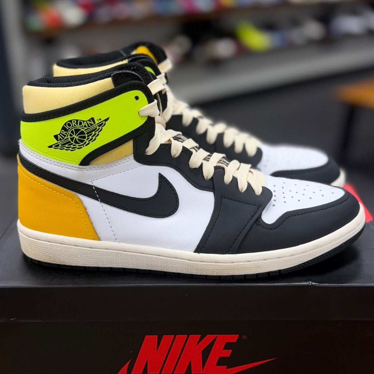 Jordan 1 Retro High White Black Volt University Gold - Preowned