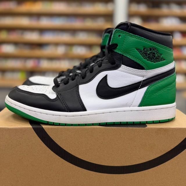 Jordan 1 Retro High OG Lucky Green - Preowned