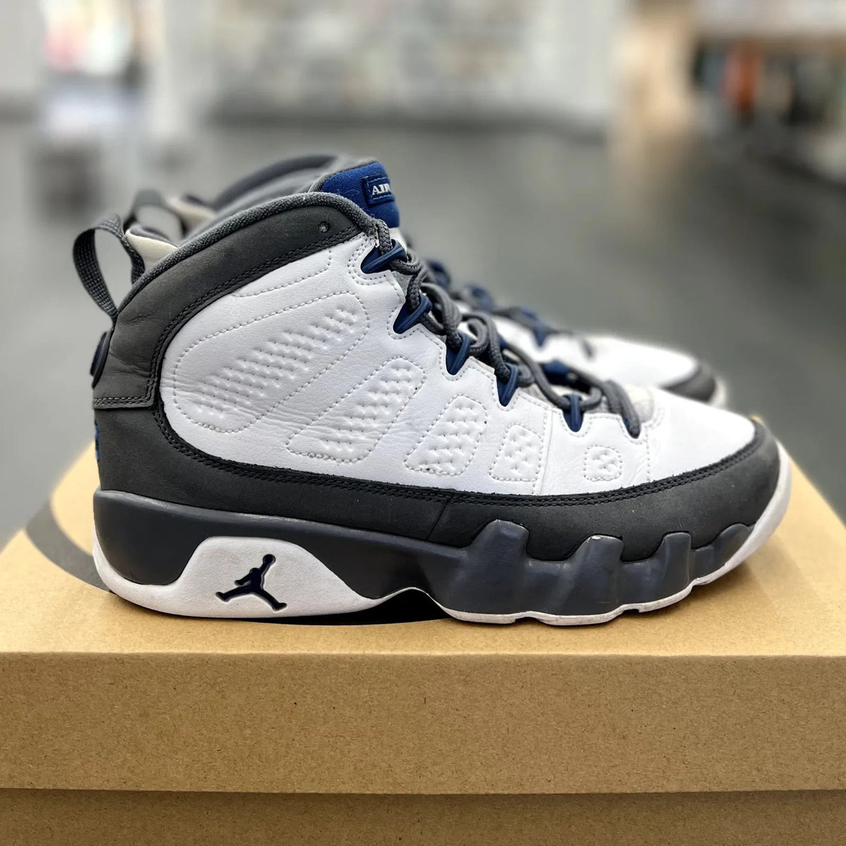 Jordan 9 Retro Flint Grey French Blue (2026) (GS) - Preowned
