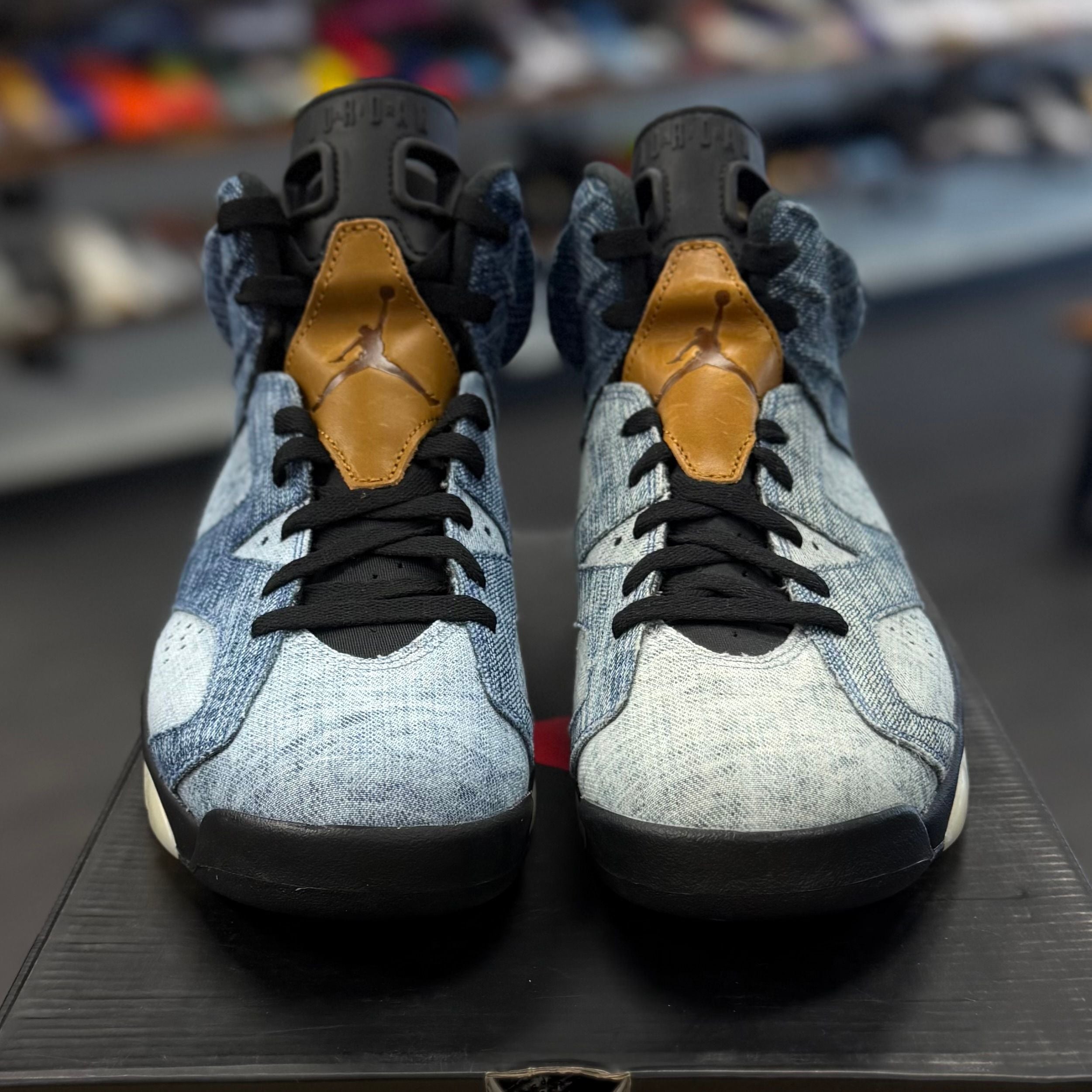 BRAND NEW STEAL - Jordan 6 Retro Washed Denim