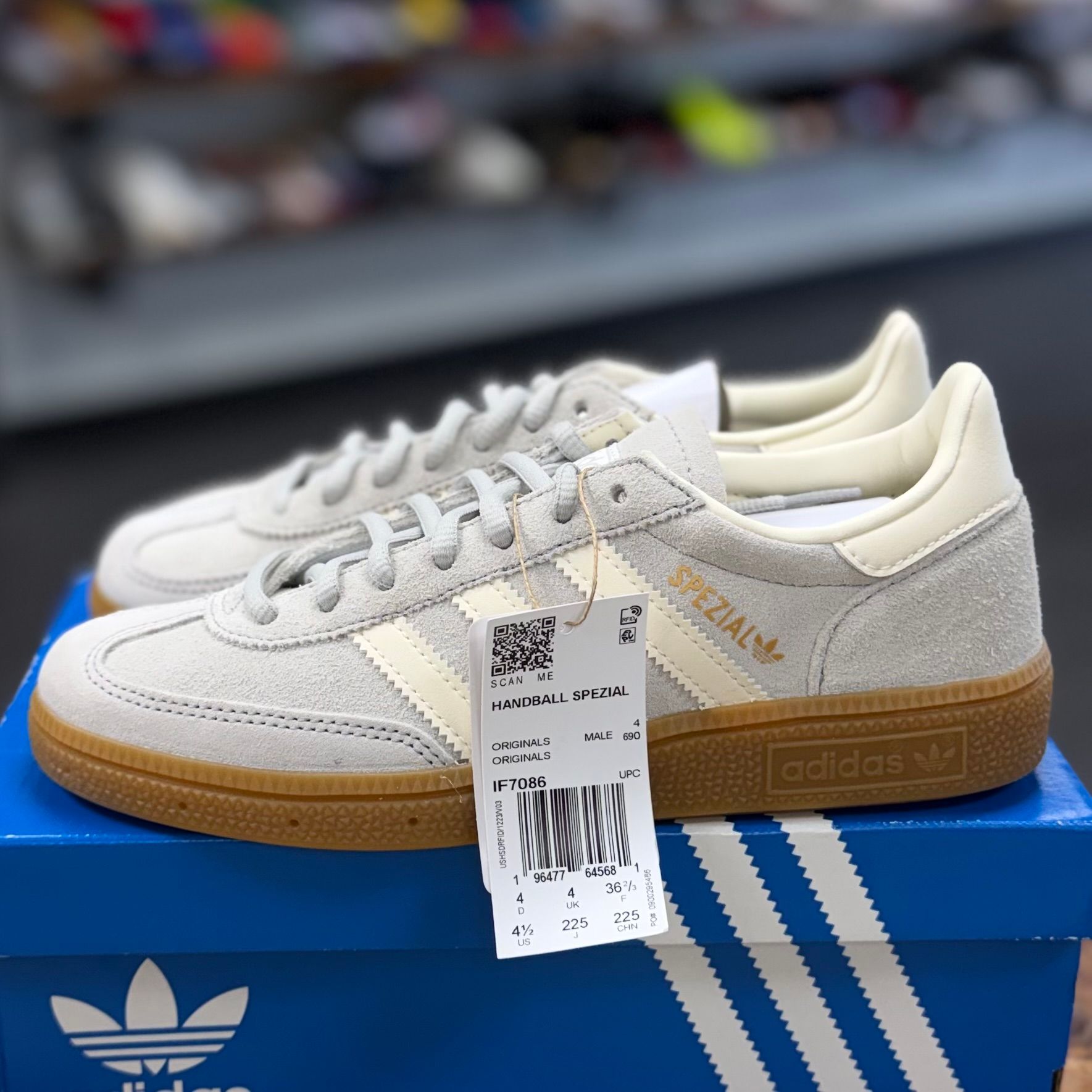 BRAND NEW STEAL - Adidas Handball Spezial Grey Cream White