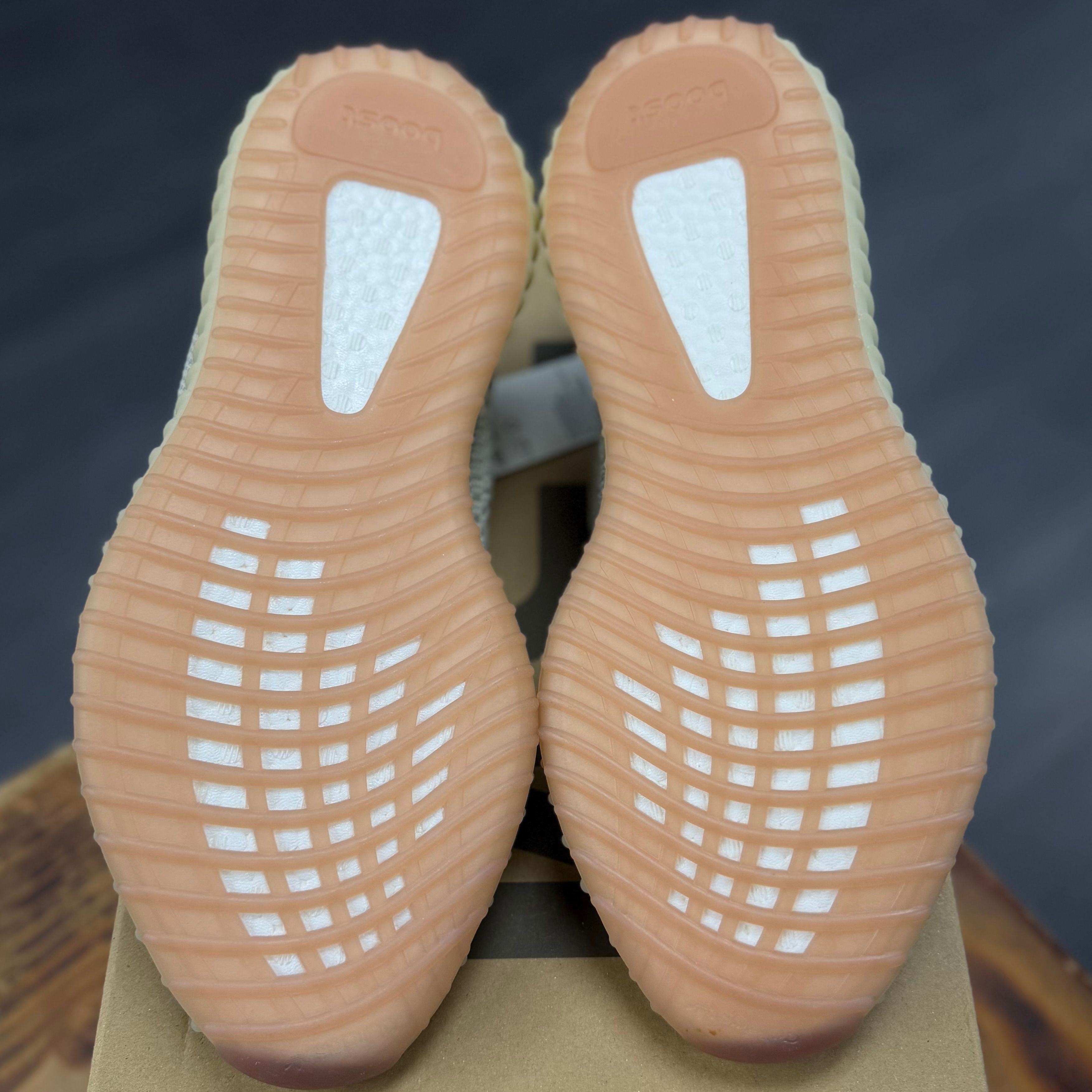 BRAND NEW STEAL - adidas Yeezy Boost 350 V2 Citrin (Non-Reflective)