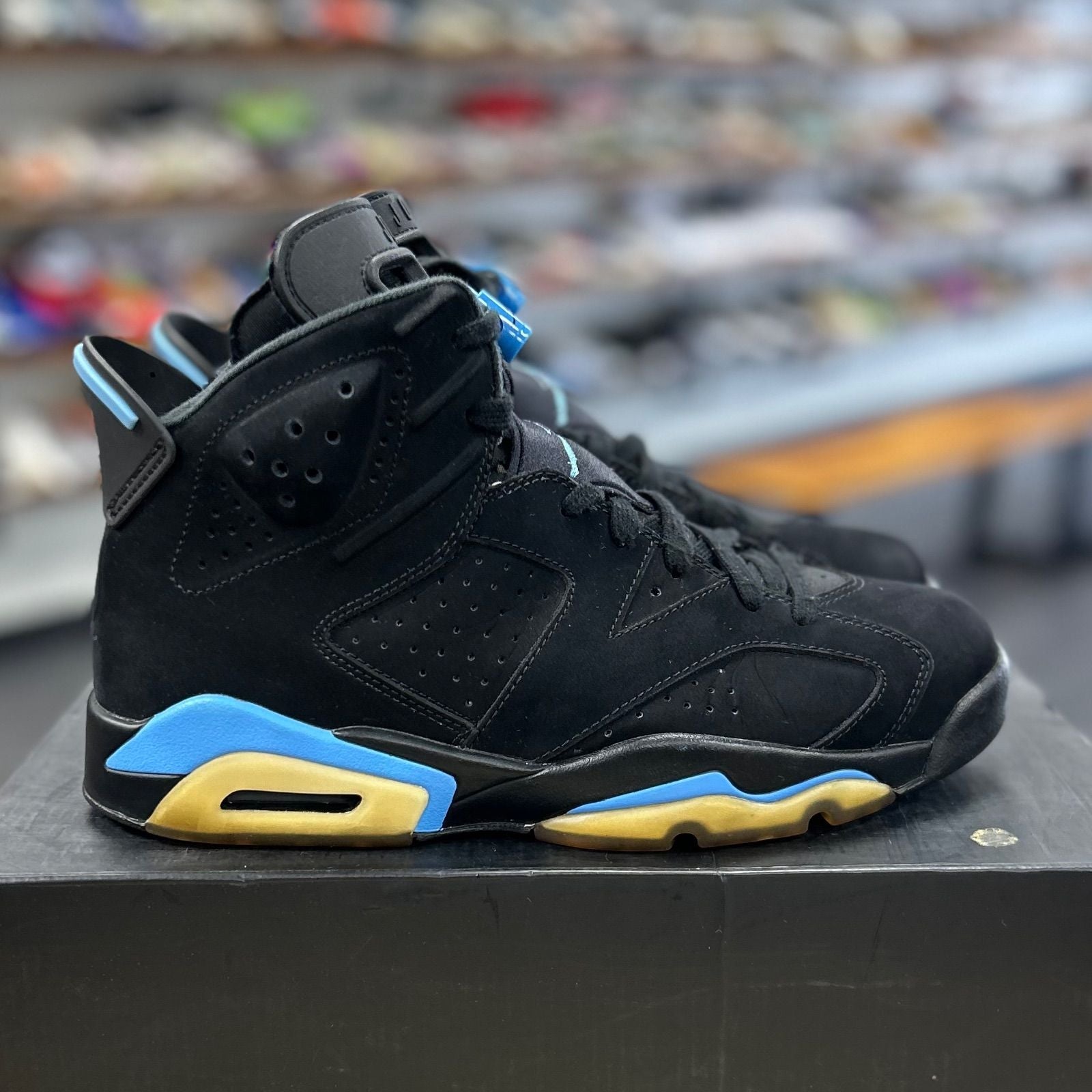 Jordan 6 Retro UNC - Preowned