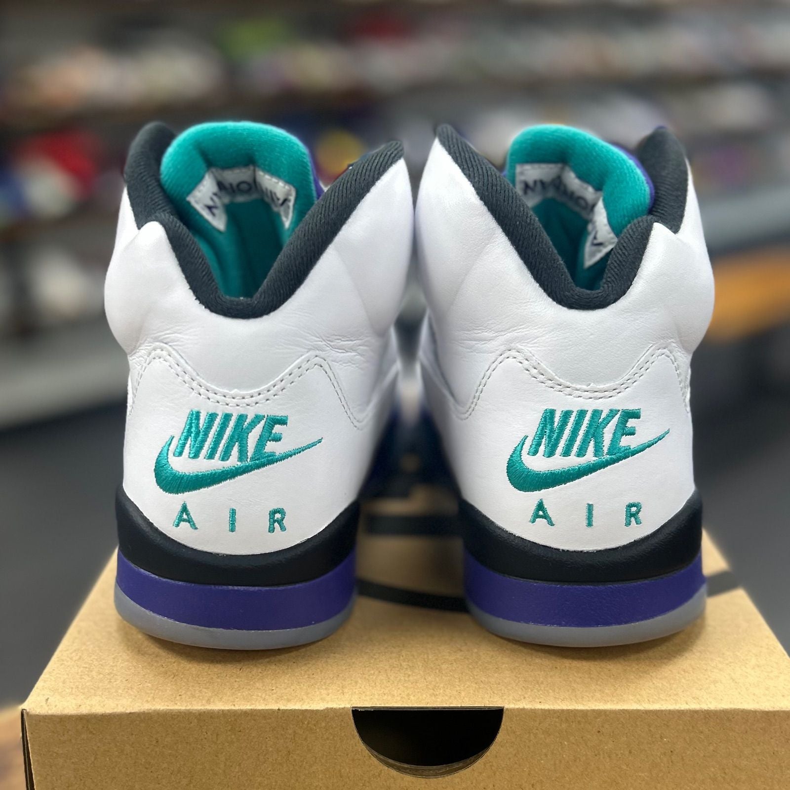 Jordan 5 Retro Grape (2025) - Preowned