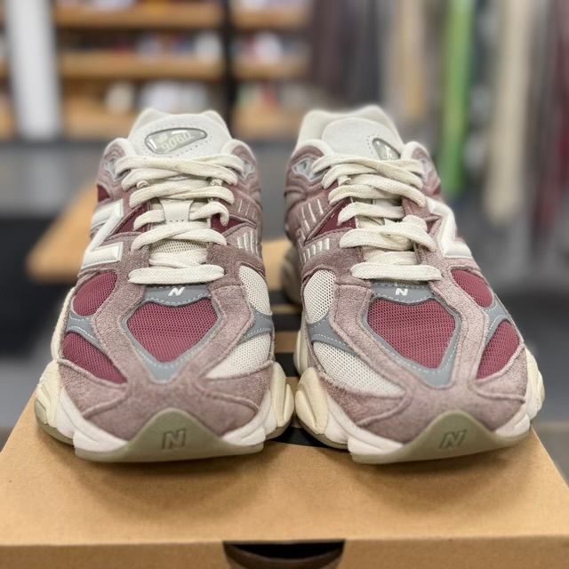 New Balance 9060 Washed Burgundy - Preowned