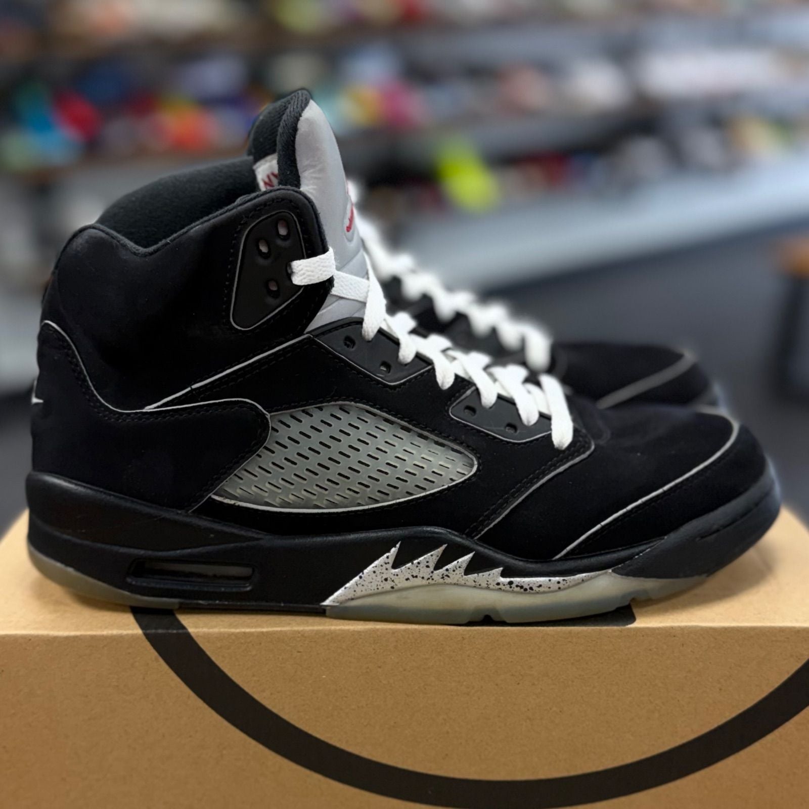 Jordan 5 Retro OG Black Metallic Reimagined - Preowned