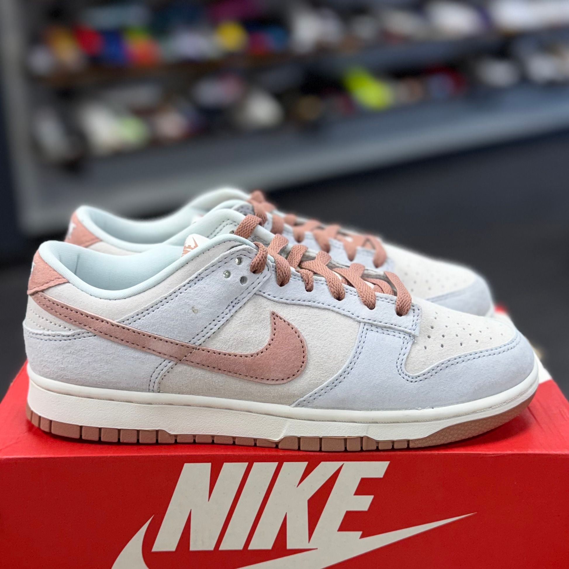 BRAND NEW STEAL - Nike Dunk Low Fossil Rose