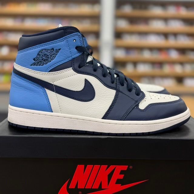 Jordan 1 Retro High Obsidian - Preowned