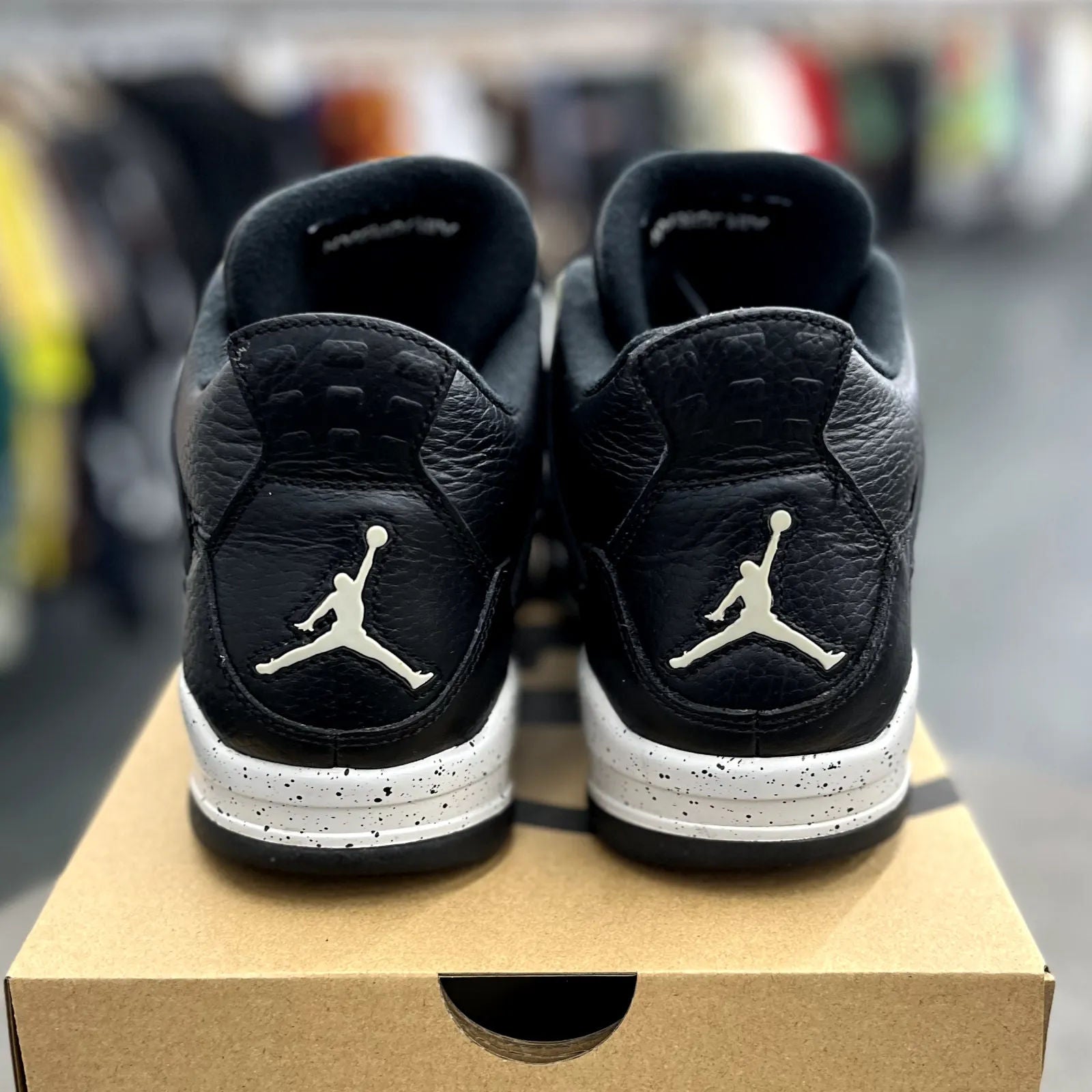 Jordan 4 Retro Oreo (2015) - Preowned