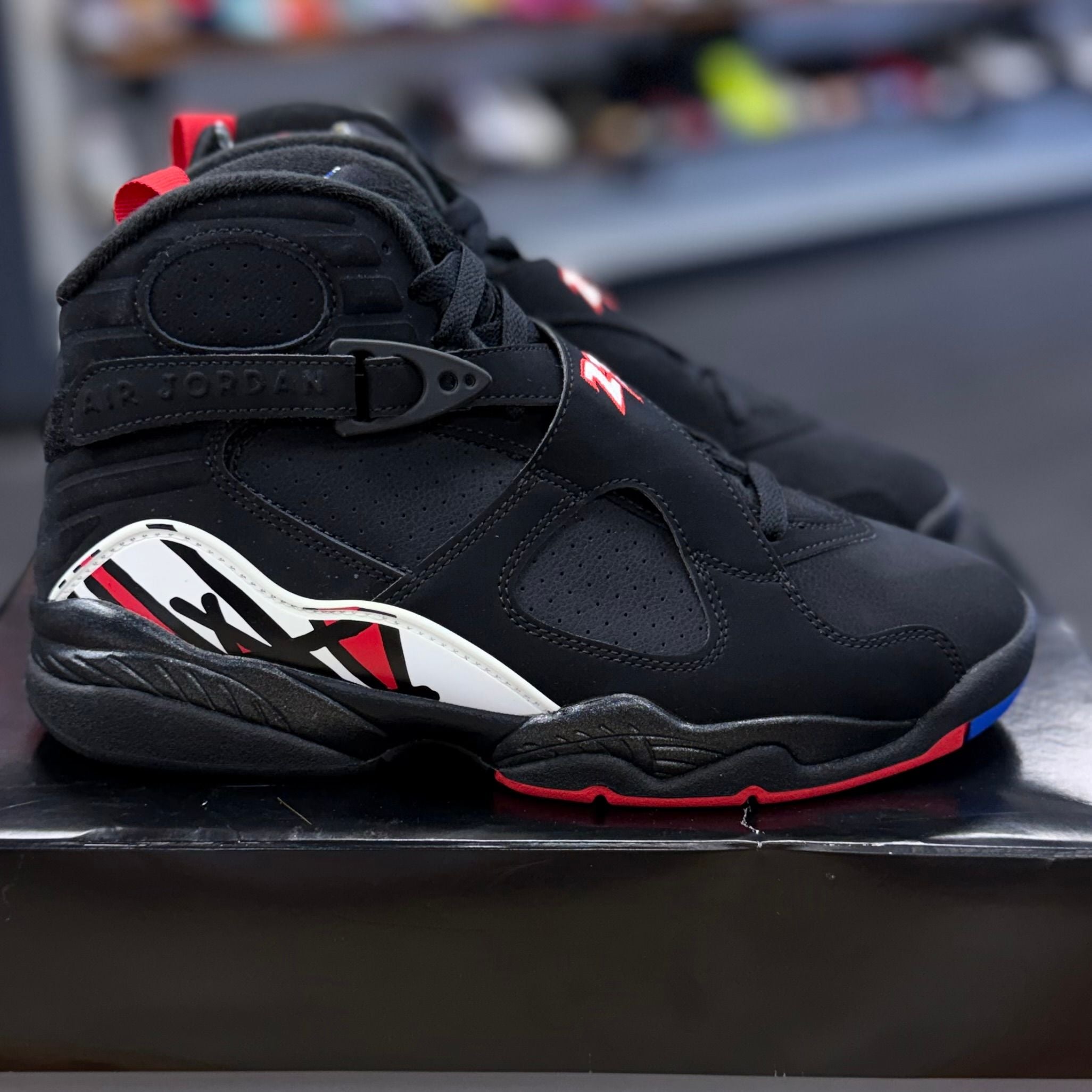 BRAND NEW STEAL - Jordan 8 Retro Playoffs (2023)