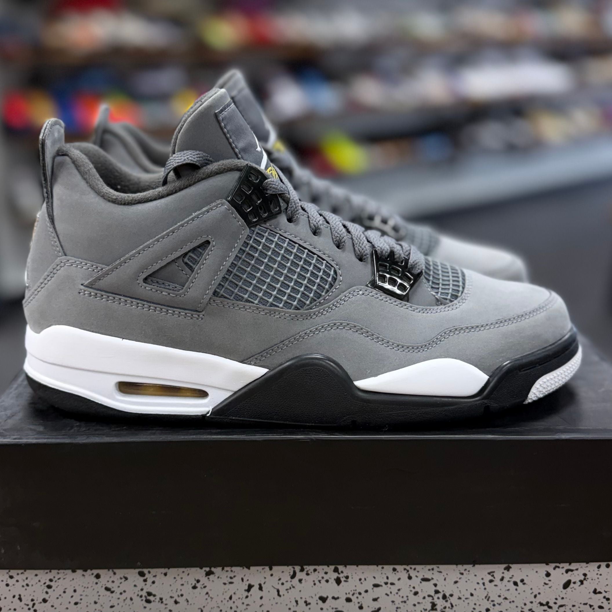 Jordan 4 Retro Cool Grey (2019) - Preowned