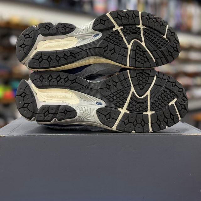 New Balance 2002R Protection Pack Light Arctic Grey Purple - Preowned