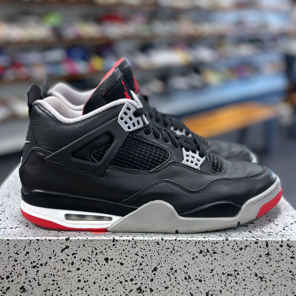 Jordan 4 Retro Bred Reimagined - Preowned