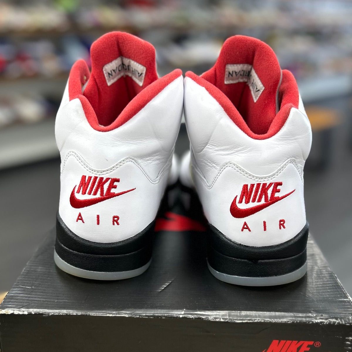Jordan 5 Retro Fire Red Silver Tongue (2020) - Preowned
