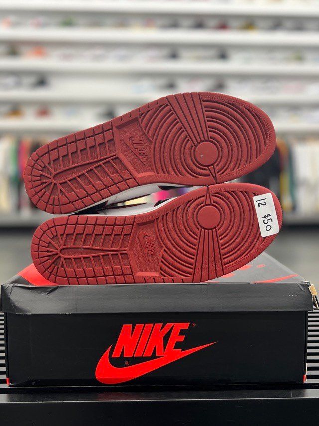 Jordan 1 Retro High Bloodline - Preowned