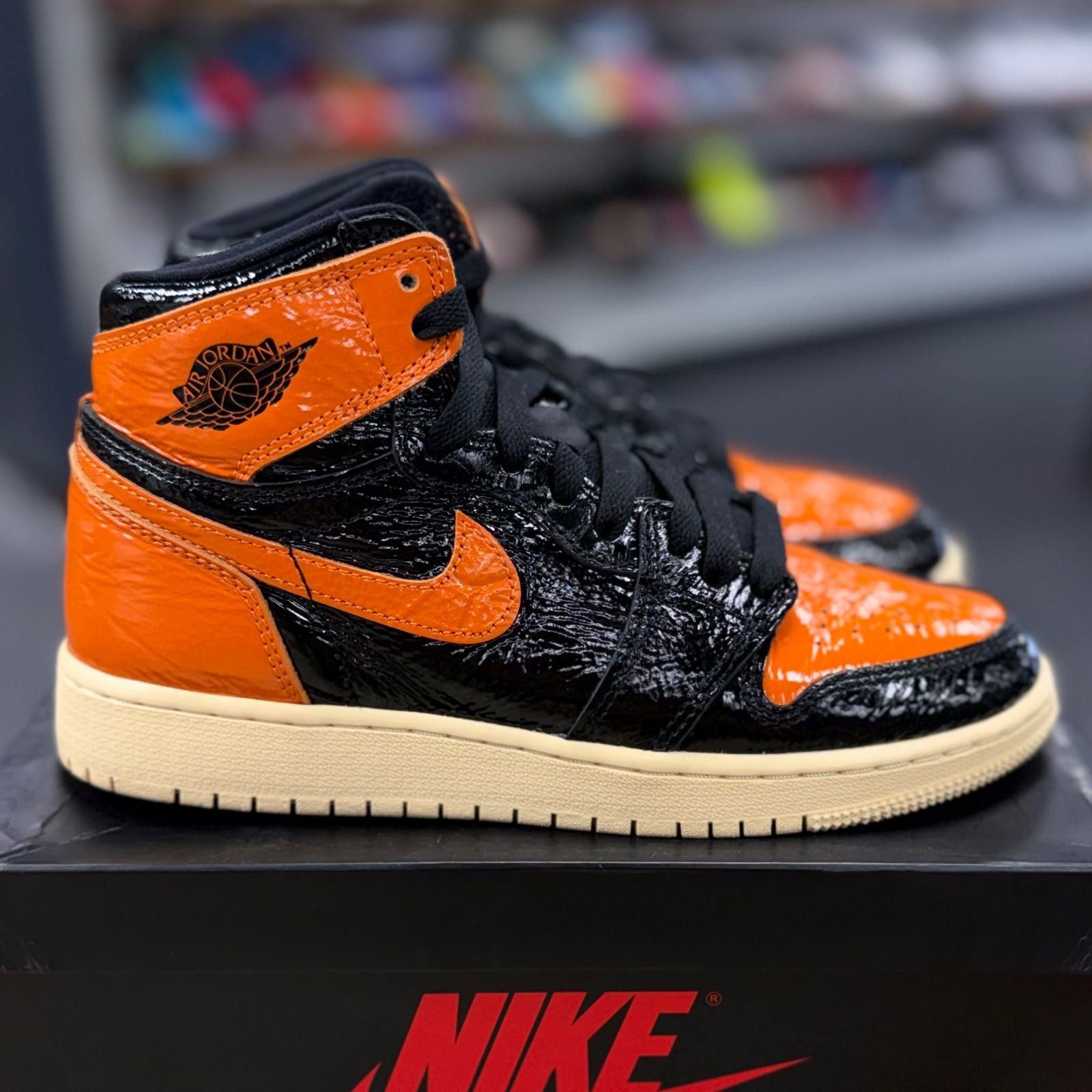 Jordan 1 Retro High Shattered Backboard 3.0 (GS) - Preowned