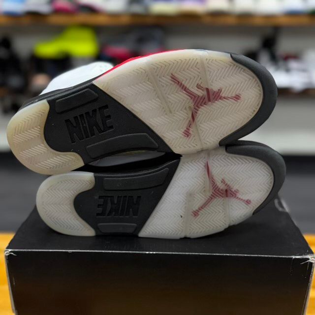 Jordan 5 Retro Fire Red Silver Tongue (2020) - Preowned