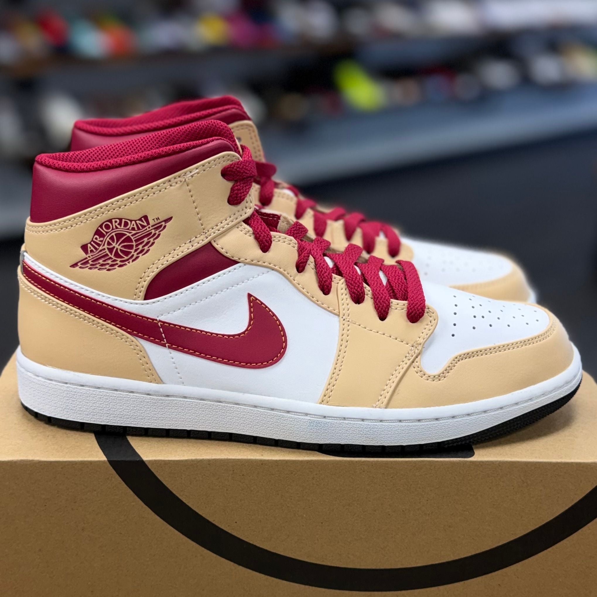 BRAND NEW STEAL Jordan 1 Mid Light Curry Cardinal
