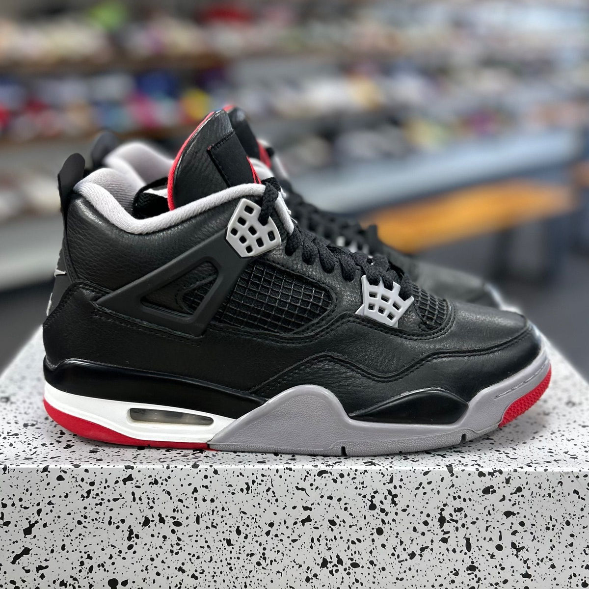 Jordan 4 Retro Bred Reimagined - Preowned