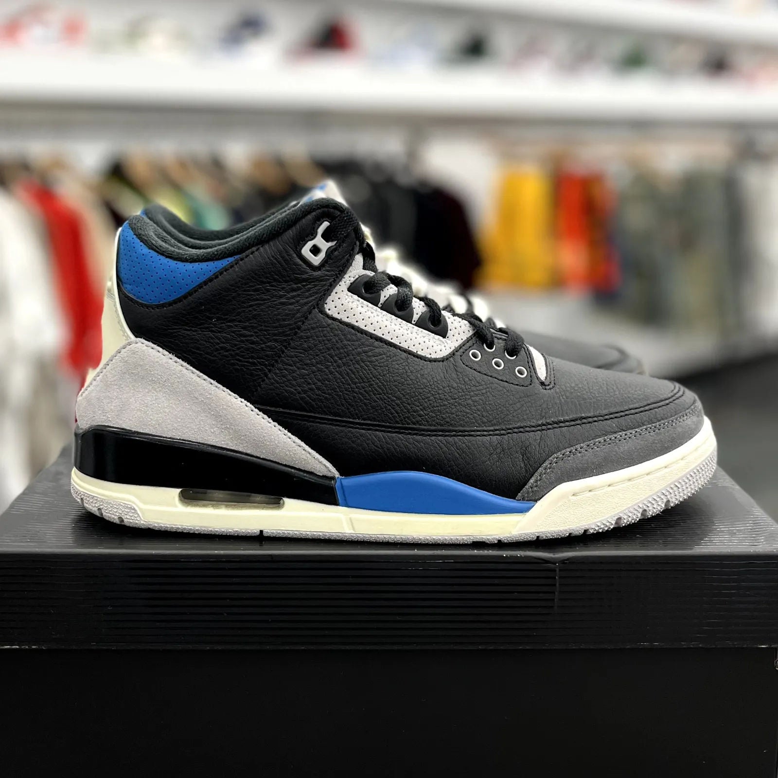 Jordan 3 Retro OG Rare Air - Preowned
