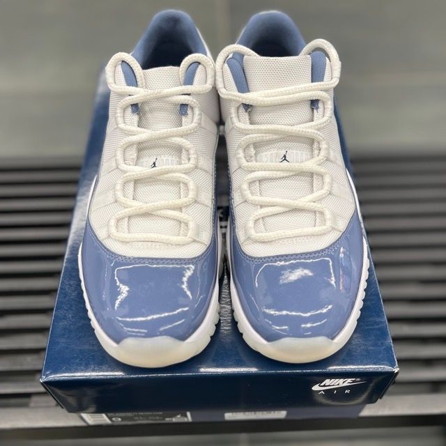 Jordan 11 Retro Low Diffused Blue - Preowned