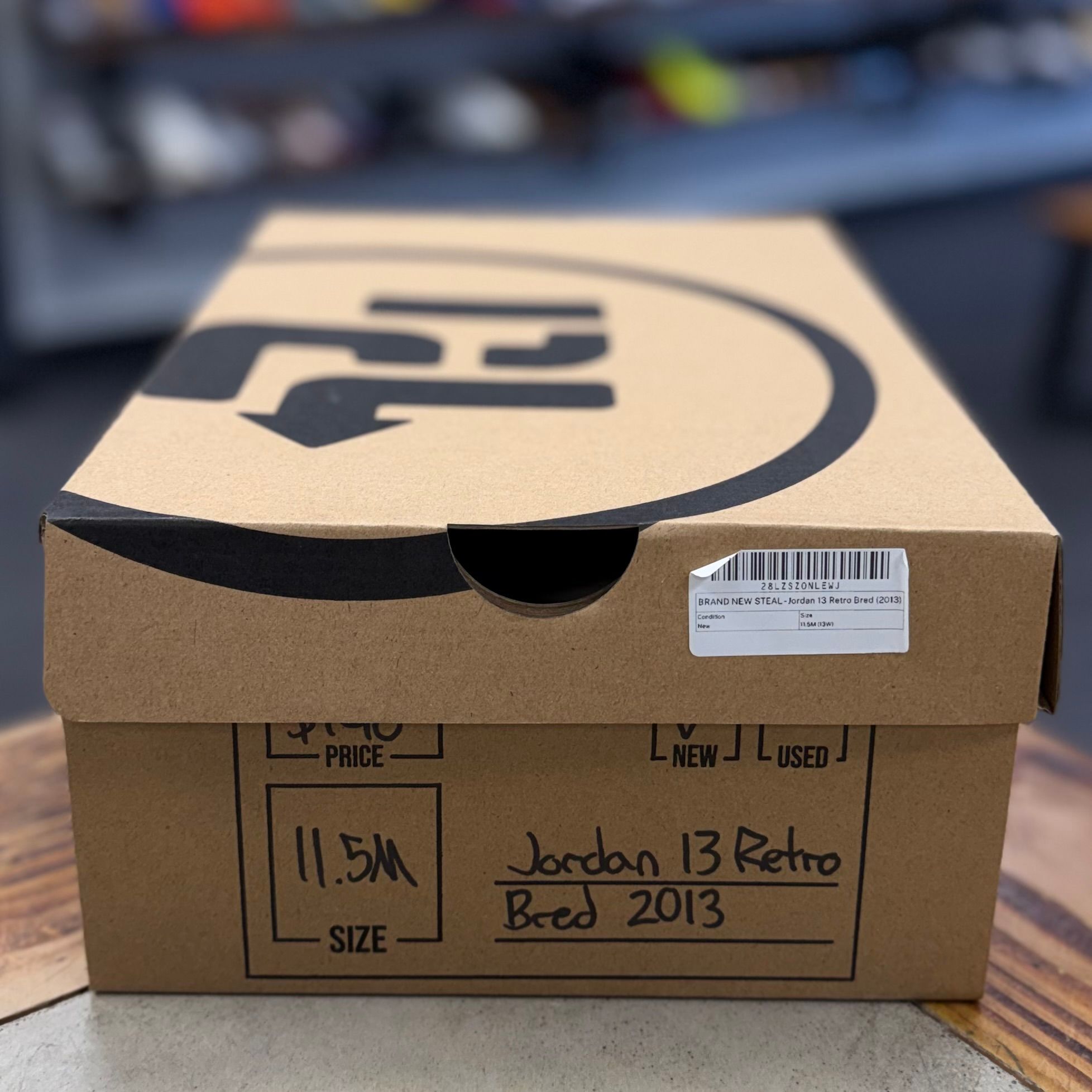 BRAND NEW STEAL - Jordan 13 Retro Bred (2013)
