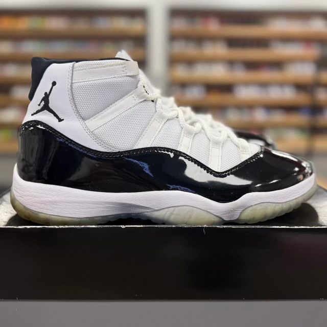 Jordan 11 Retro Concord (2018) - Preowned