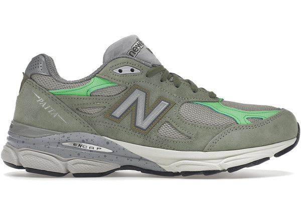 New Balance 990v3 MiUSA Patta Keep Your Family Close