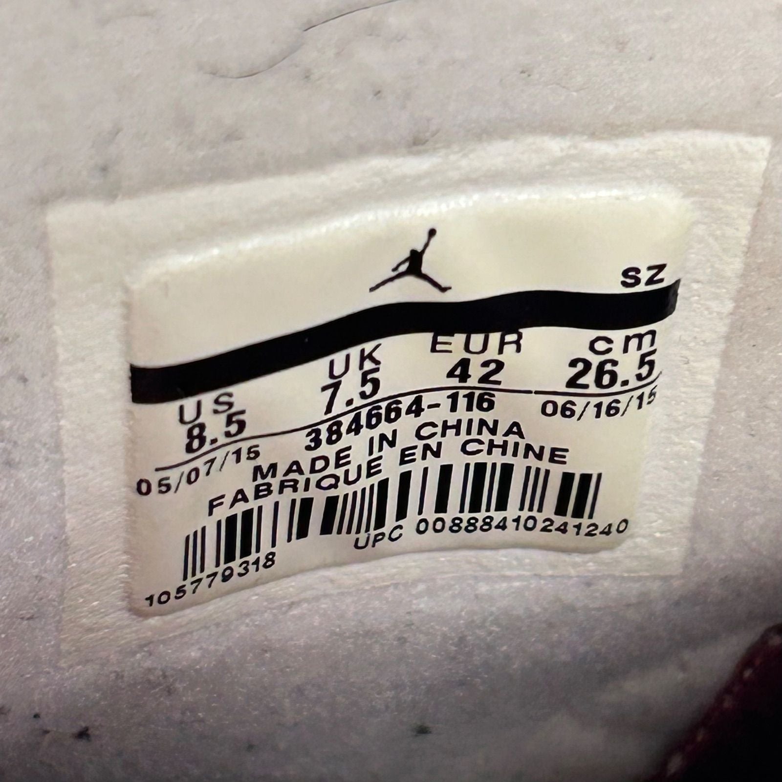 Jordan 6 Retro Maroon (2015) - Preowned