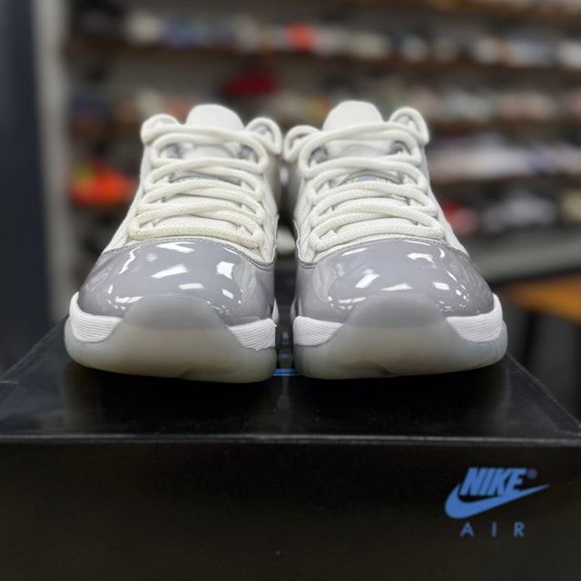 Jordan 11 Retro Low Cement Grey - Preowned