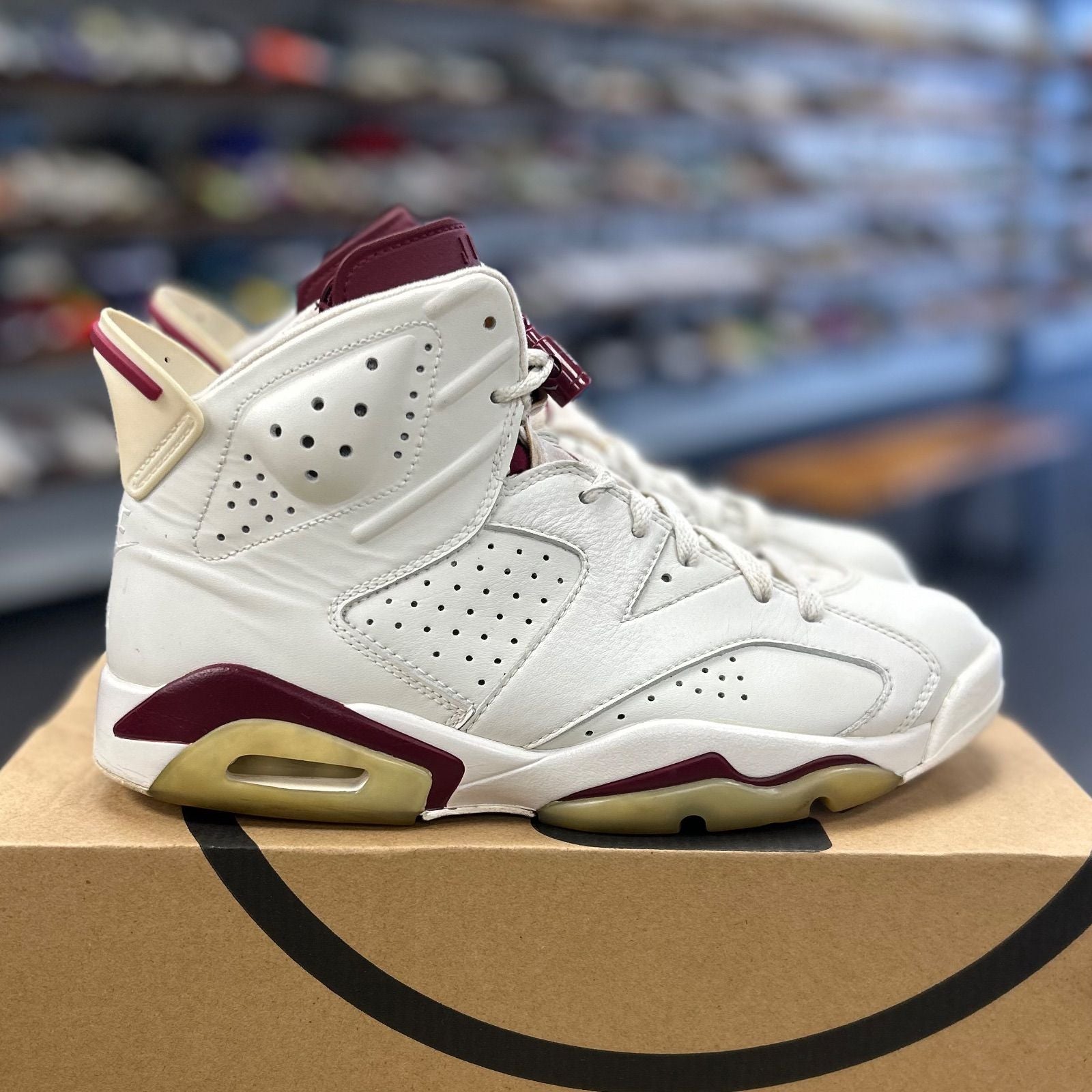 Jordan 6 Retro Maroon (2015) - Preowned