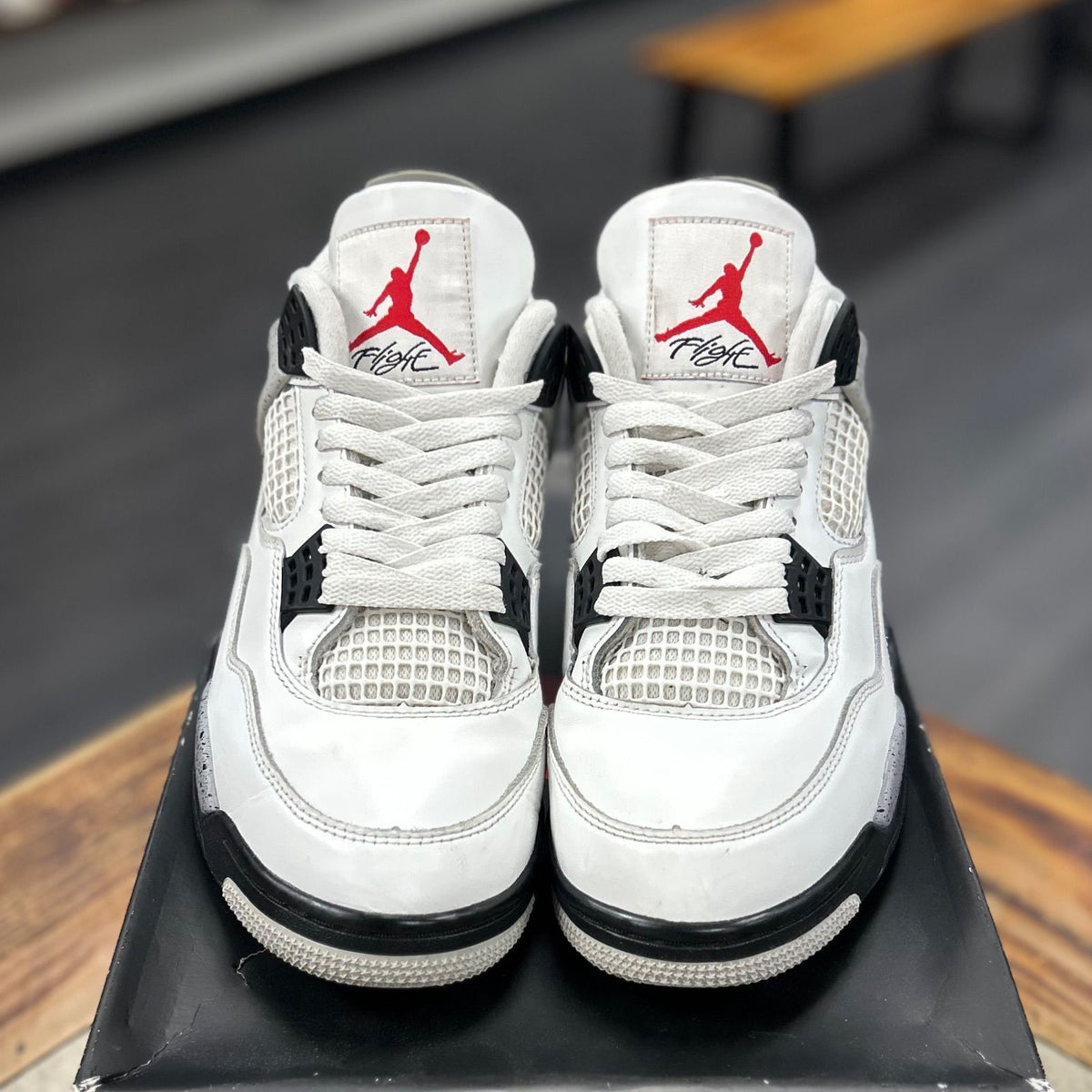 Jordan 4 Retro White Cement (2025) - Preowned