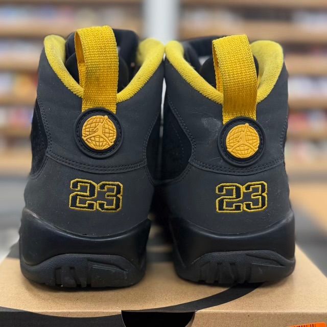 Jordan 9 Retro Dark Charcoal University Gold - Preowned