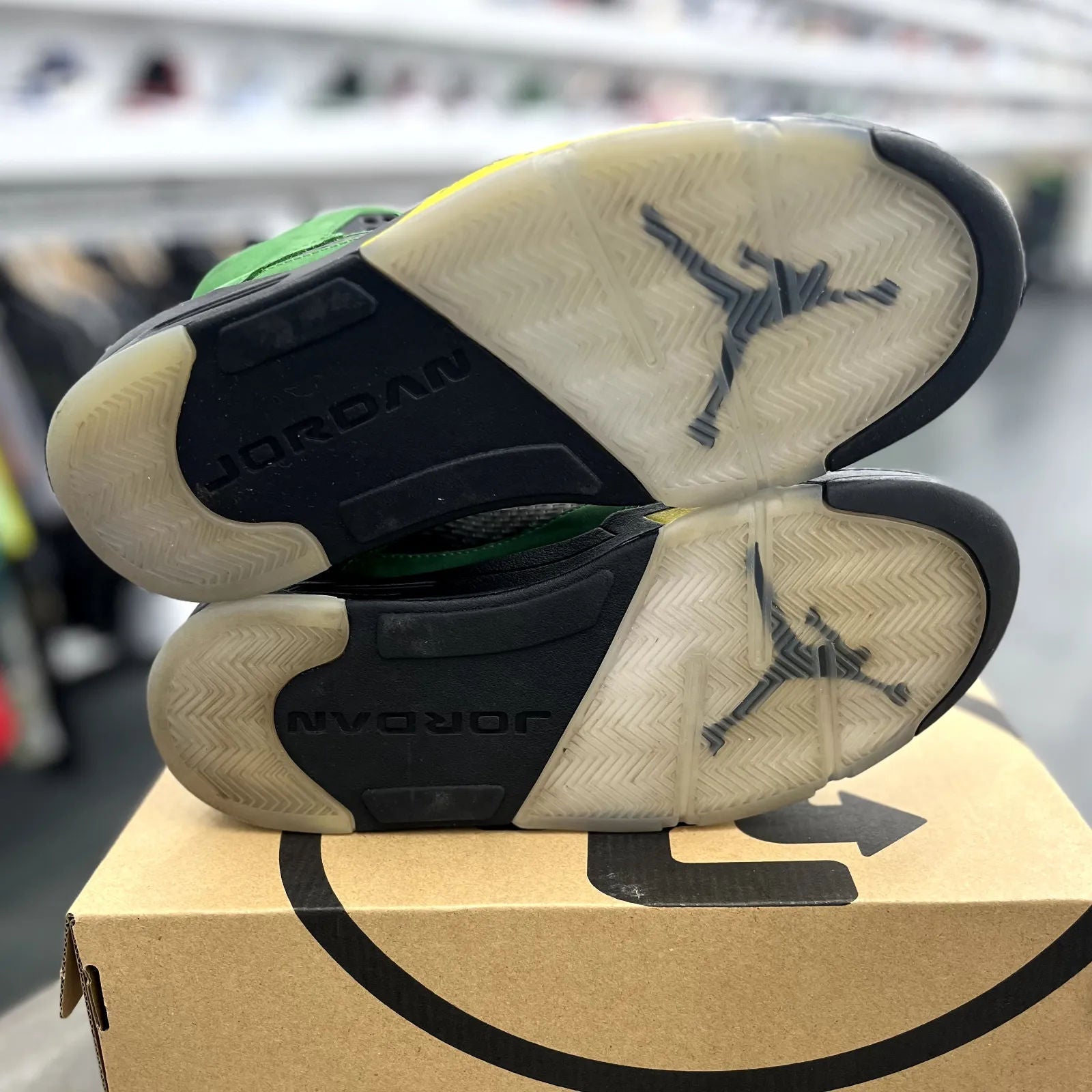 Jordan 5 Retro SE Oregon - Preowned