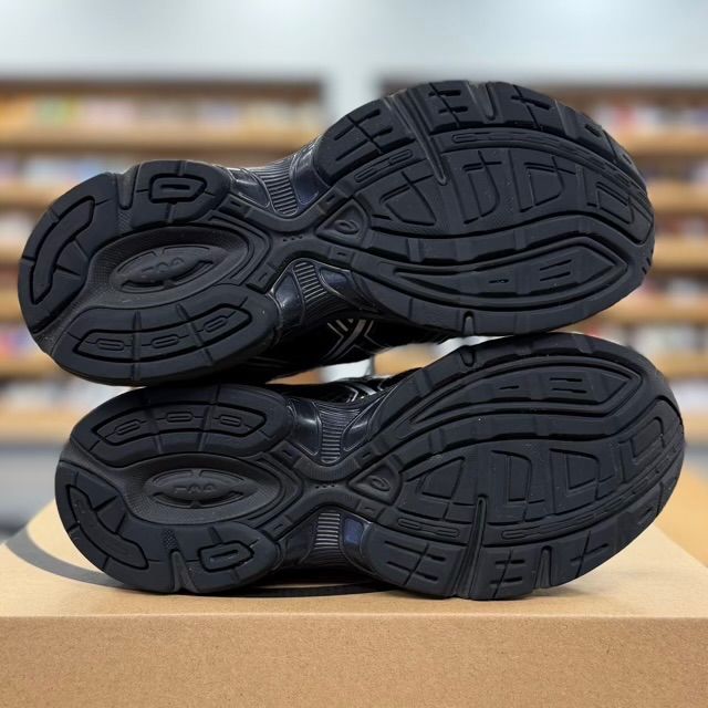 ASICS Gel-1130 Black Pure Silver (GS) - Preowned
